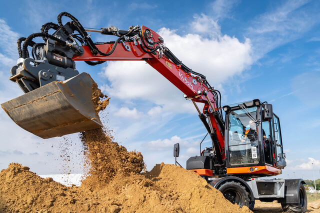 Ai-Search-Kubota-Krde-Packshot-Kw095-Agtracks-06023-2